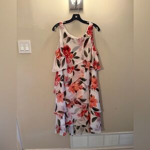 🌸Laura Plus Floral Tiered Chiffon Dress – Size 18W 🌸